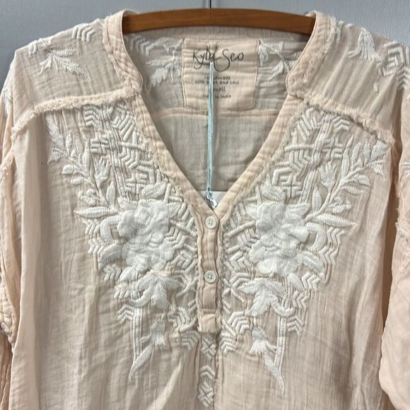 NWT Kyla Seo Pia Women's Cream Embroidered Blouse in Petal Pink Small - Picture 2 of 10